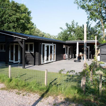 Luxe En Ruim Chalet Met Airco Bij Leekstermeer Matsloot Extérieur photo
